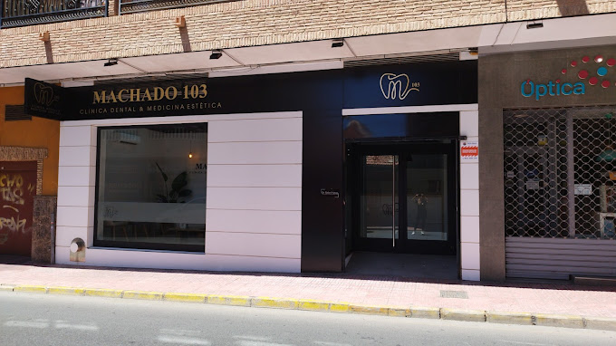 Clinica Dental MACHADO 103